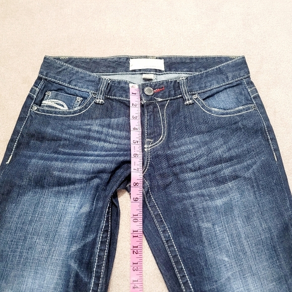Maurices Capri Jeans Women's Size 5/6 Cotton Stretch Dark Wash Slimming Effect - Picture 8 of 11